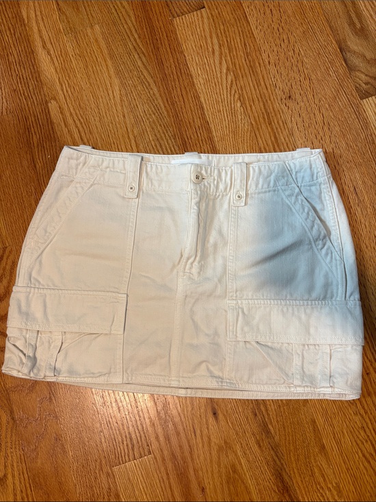 Denim Forum Pants - Aritzia Denim Forum White Cargo Skirt with Front Pockets